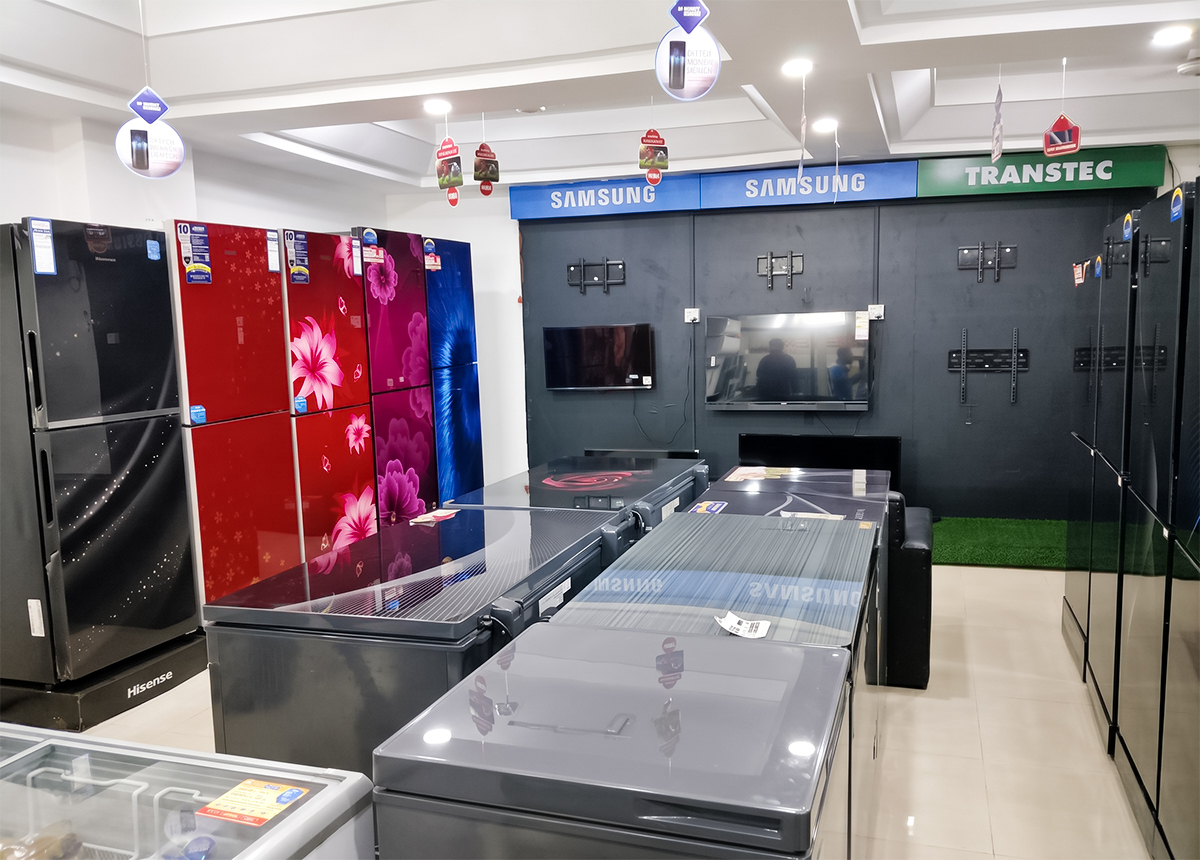 Shohid Electronics shop interior